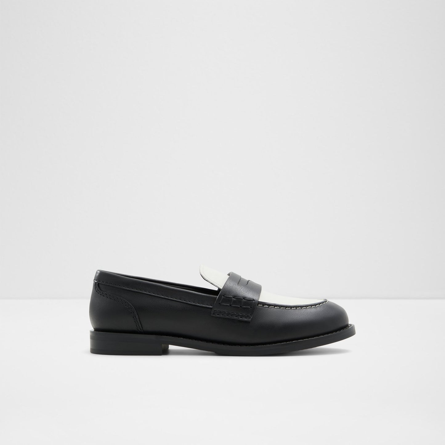 Kadın Siyah Loafer-1