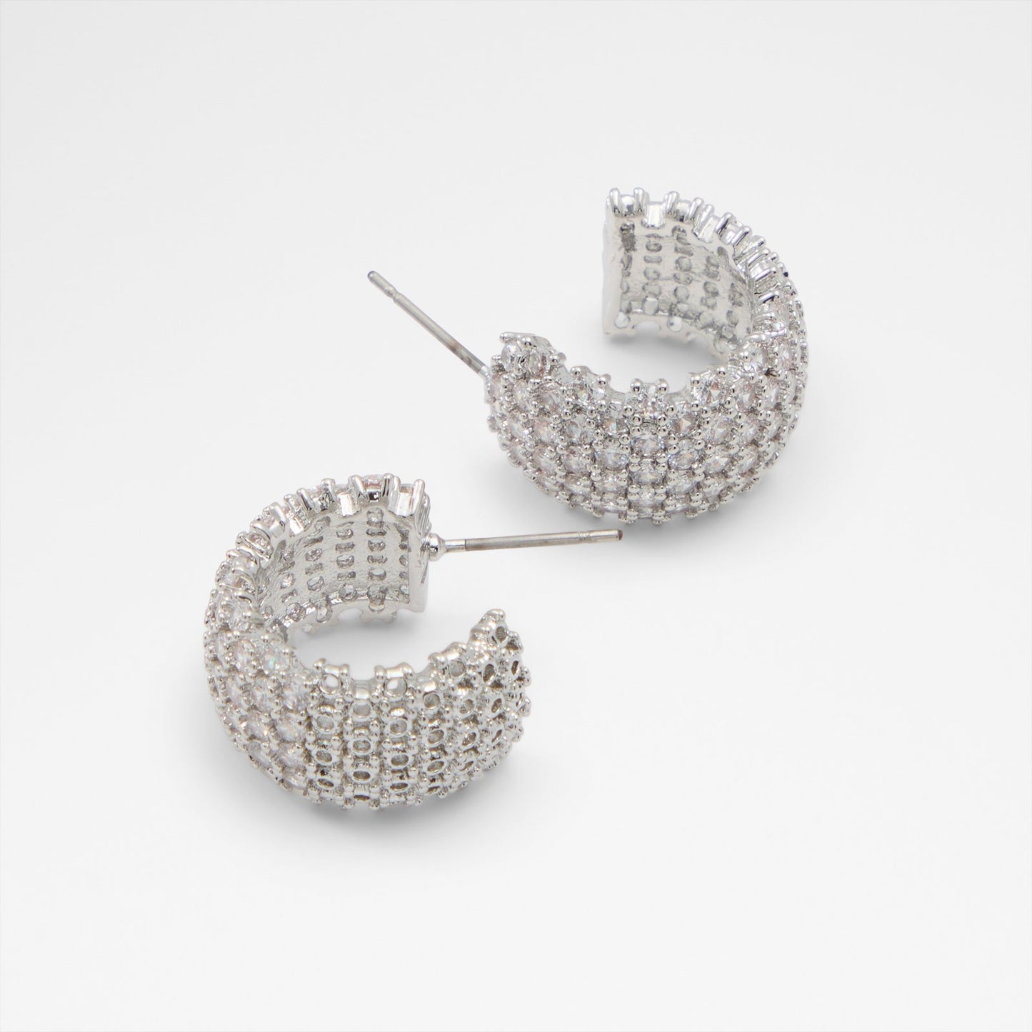 Kadın Gümüş Rengi Küpe-1