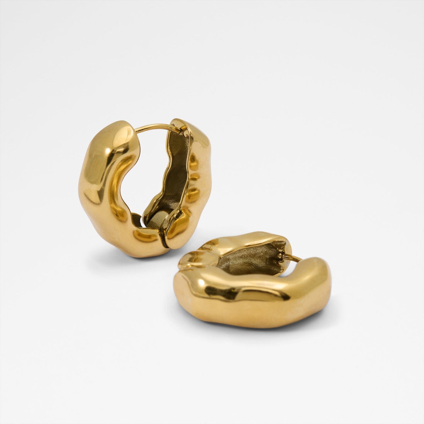 Gold Rengi Kadın Küpe-1