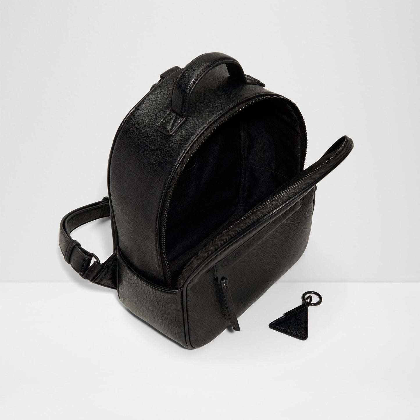 Kadın Siyah Sırt Çantası-3