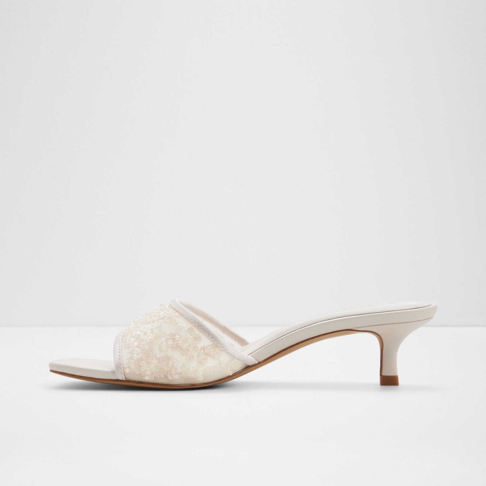 Kadın Beyaz Topuklu Terlik-3