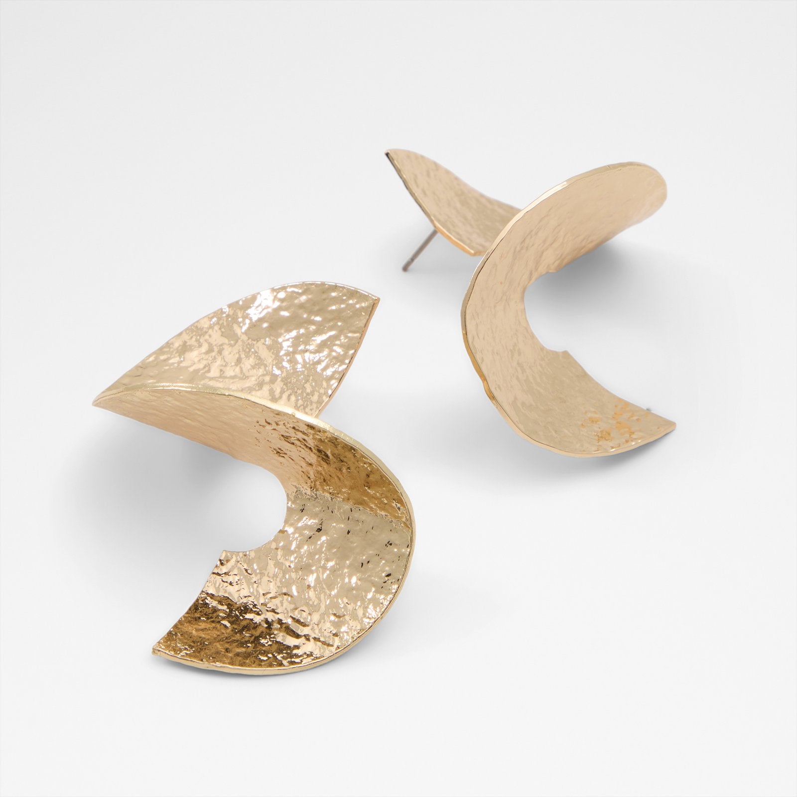 Kadın Gold Rengi Küpe-1