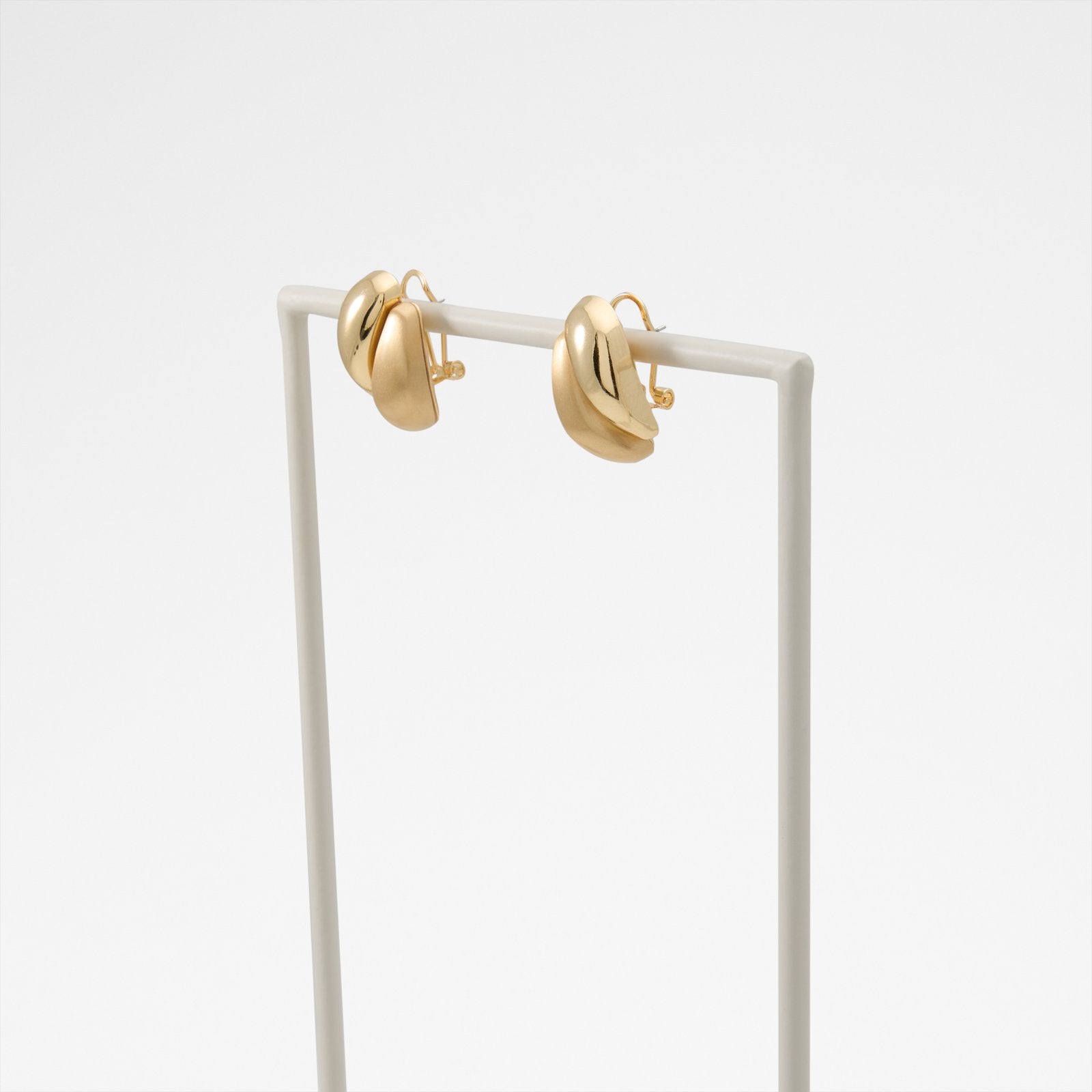 Kadın Altın Rengi Küpe-2
