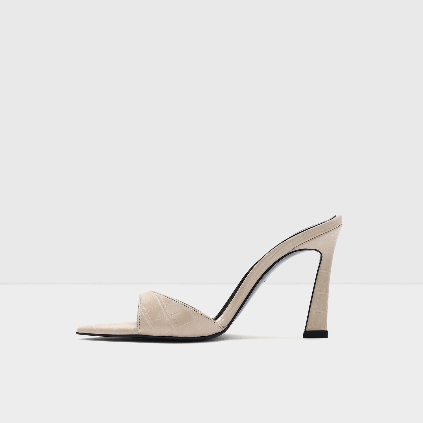 Kadın Bej Topuklu Terlik-3