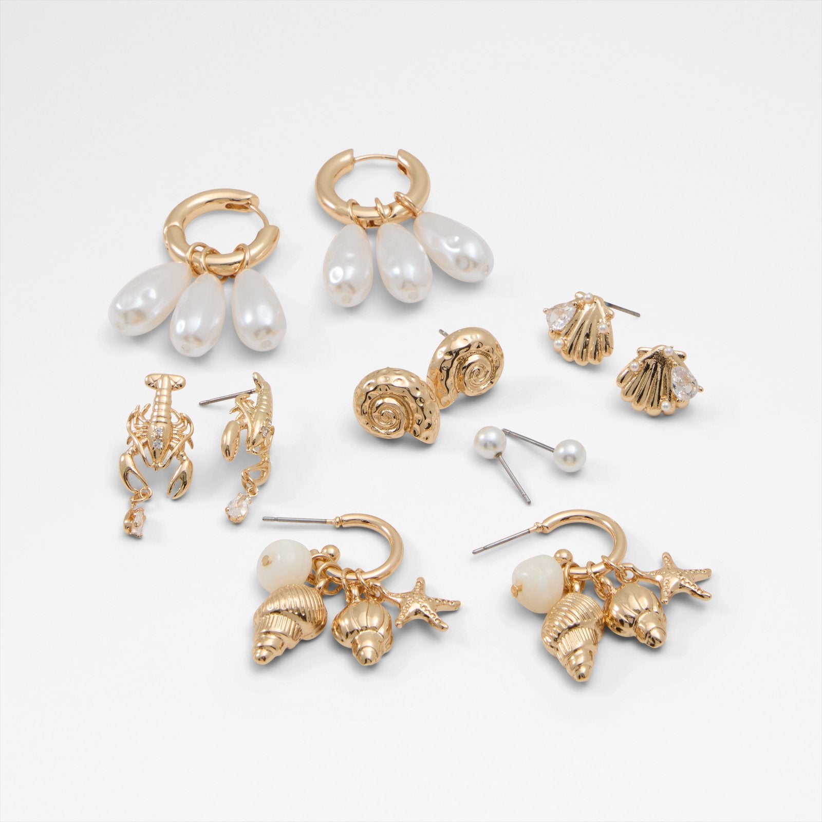 Kadın Gold Rengi Küpe Seti-1