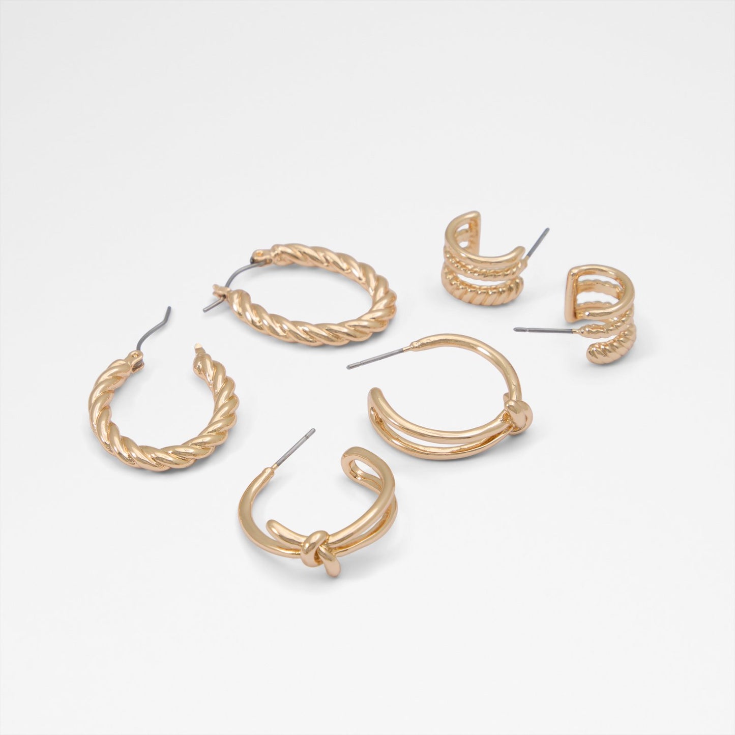 Gold Rengi Kadın Küpe-1